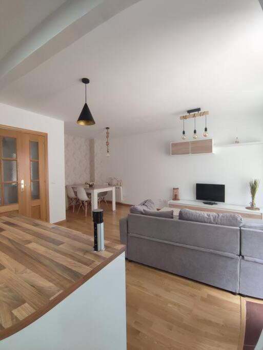 Casa Tatas Precioso Piso Recien Reformado Lägenhet El Barraco Exteriör bild